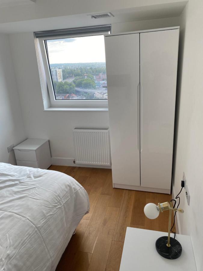 Morden 1 Bedroom City- Apt Central Stylish Living Κρόιντον Εξωτερικό φωτογραφία